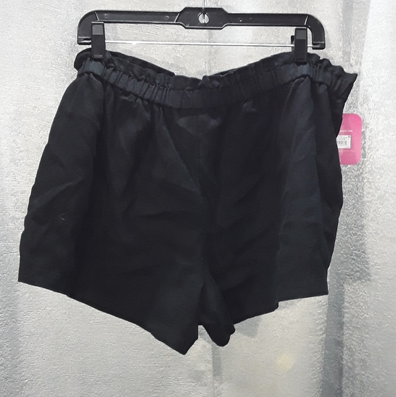 New Linen Maternity Shorts - Picture 4 of 6